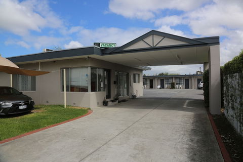 Beaconsfield Lodge Motel - Accommodation Brisbane 0