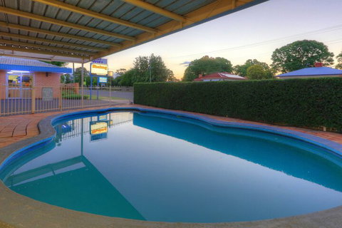 Binalong Motel - Accommodation Brisbane 2