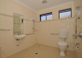 The Tower Hotel Kalgoorlie - Accommodation Brisbane 2
