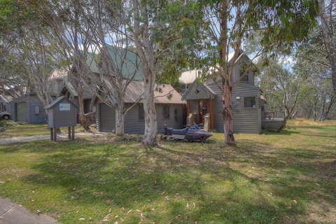 Sharpys Chalet - Accommodation Brisbane 2