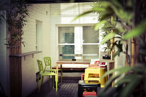 Ritz For Backpackers - Accommodation Brisbane 1