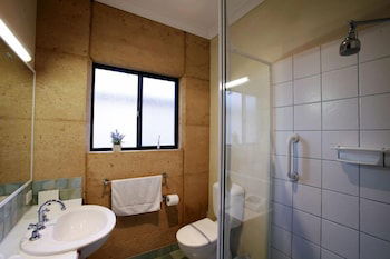 Whalers Cove Villas - Accommodation Brisbane 0