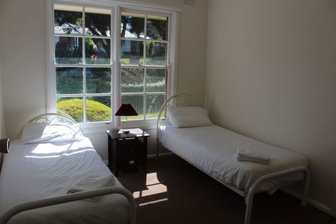 Australian Home Away At Doncaster Grange Park - Accommodation Brisbane 0