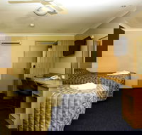 Sun Palms Motel - Accommodation Brisbane