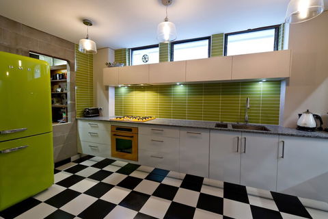 Retro House - Accommodation Brisbane 3