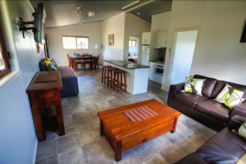 Killarney View Cabins & Caravan Park - Accommodation Brisbane 0
