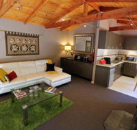 Mirkwood Forest Self contained Spa Cottages - Accommodation Brisbane