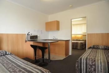 Bamboo Motor Inn - Accommodation Brisbane 6
