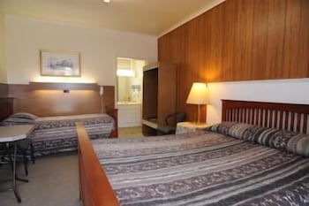 Bamboo Motor Inn - Accommodation Brisbane 1