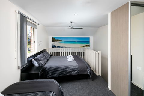 Dolphin Shores - Accommodation Brisbane 3