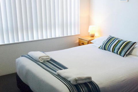 Coral Sea Apartments - Accommodation Brisbane 6