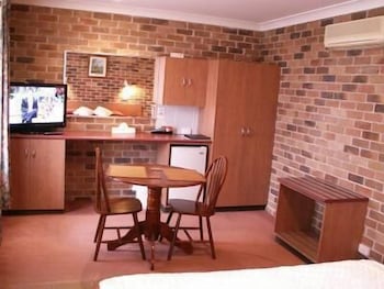 Cedar Lodge Motel - Accommodation Brisbane 5