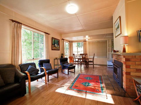 Noonameena Cottage - Accommodation Brisbane 2