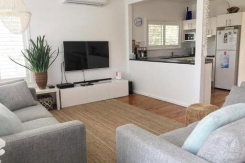 The Seaside Beachhouse Mollymook - Accommodation Brisbane 5