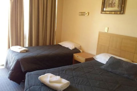Desert Sand Motor Inn - Accommodation Brisbane 3