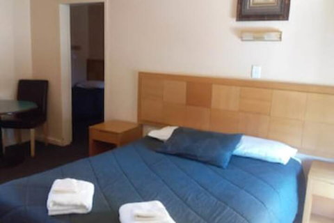 Desert Sand Motor Inn - Accommodation Brisbane 2