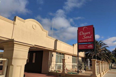 Desert Sand Motor Inn - Accommodation Brisbane 0