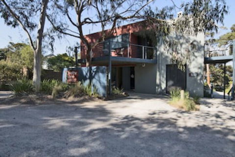 Chatby Lane Lorne - Accommodation Brisbane 0