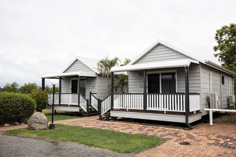 Hotel Settlers - Accommodation Brisbane 3