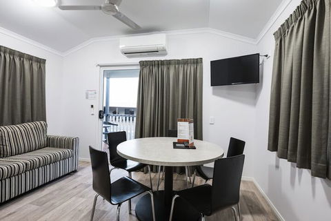 Hotel Settlers - Accommodation Brisbane 6