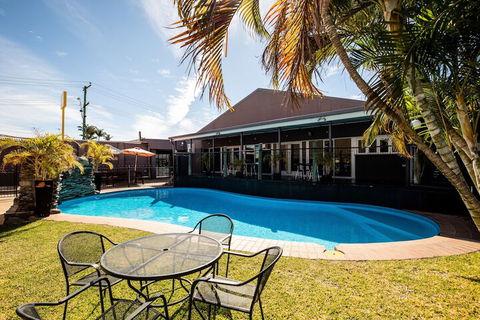 Hotel Settlers - Accommodation Brisbane 4