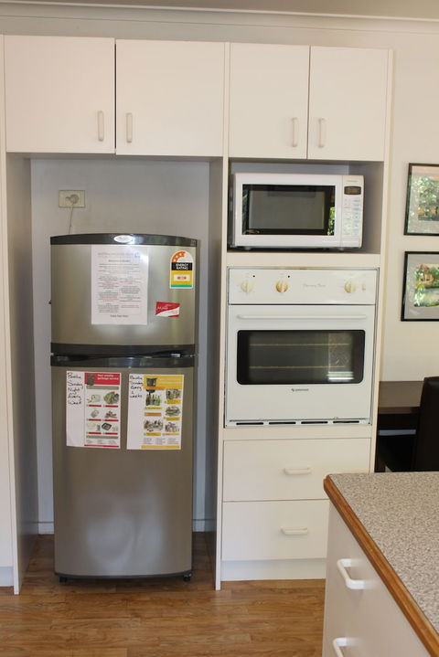 Australian Home Away Ringwood At Bardia - Accommodation Brisbane 3