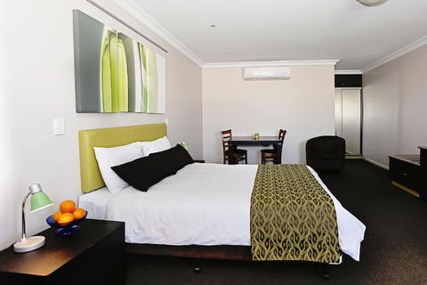 Drover's Motor Inn, Dalby - Accommodation Brisbane 2