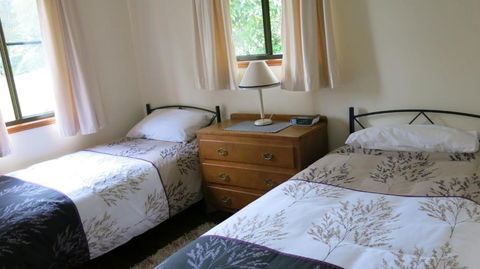 Ravensbourne Escape Cedar Lodge - Accommodation Brisbane 4