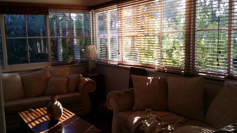 Wyreepi Caribbean Chalet - Accommodation Brisbane 3