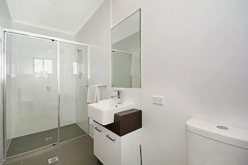 Cooroy Luxury Motel Apartments Noosa - Accommodation Brisbane 6