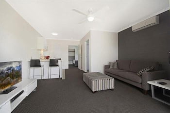 Cooroy Luxury Motel Apartments Noosa - Accommodation Brisbane 3