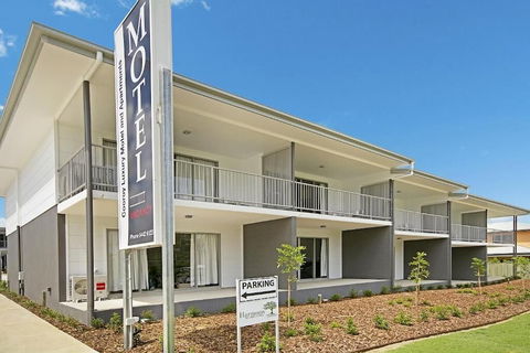Cooroy Luxury Motel Apartments Noosa - Accommodation Brisbane 1
