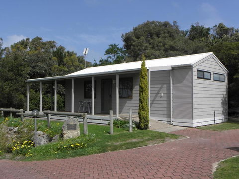 Lakeside Tourist Park - Accommodation Brisbane 5
