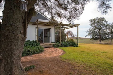 Colenso Country Retreat - Accommodation Brisbane 0