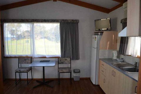 Holiday Lifestyle Henty Bay Portland - Accommodation Brisbane 3
