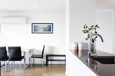 RNR Serviced Apartments North Melbourne - Accommodation Brisbane 4