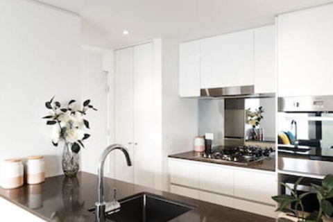 RNR Serviced Apartments North Melbourne - Accommodation Brisbane 0