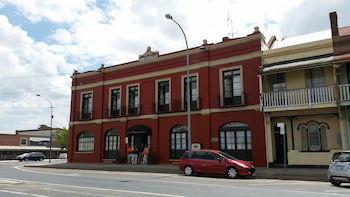 Mandelson's Of Goulburn - Accommodation Brisbane 0
