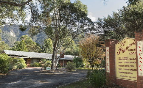 Pinnacle Holiday Lodge - Accommodation Brisbane 2