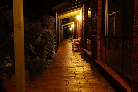 Pinnacle Holiday Lodge - Accommodation Brisbane 4