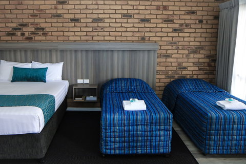 Central Motor Inn - Accommodation Brisbane 0