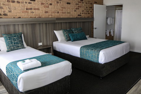Central Motor Inn - Accommodation Brisbane 1
