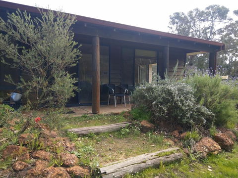 Dunsborough Rail Carriages & Farm Cottages - Accommodation Brisbane 3