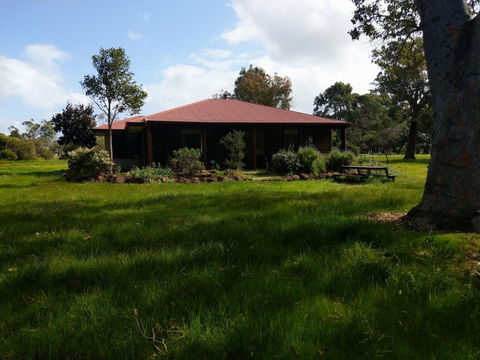 Dunsborough Rail Carriages & Farm Cottages - Accommodation Brisbane 0