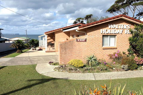 Walters Holiday Flats - Accommodation Brisbane 6