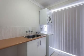 Annand Mews Serviced Apartments - Accommodation Brisbane 3