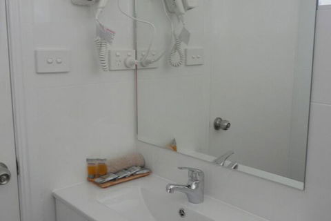 Rosebourne Gardens Motel - Accommodation Brisbane 4