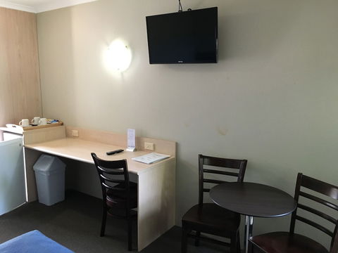 Lakeview Hotel Motel - Accommodation Brisbane 4