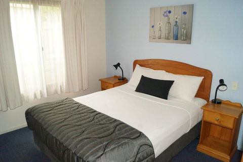 Asters On James Motor Inn - Accommodation Brisbane 1