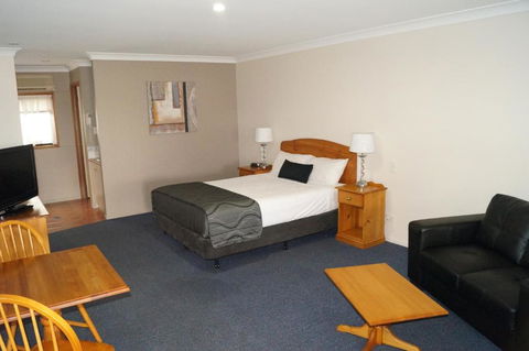 Asters On James Motor Inn - Accommodation Brisbane 6